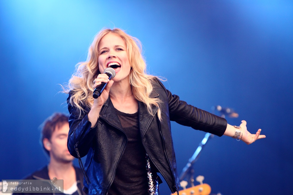 2011-05-05 Ilse de Lange - Bevrijdingsfestival, Zwolle 003